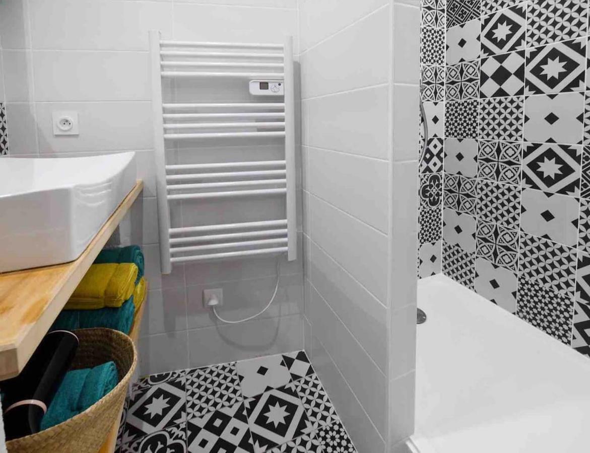 An Authentic Experience With Spa In The Center Poitiers Kültér fotó